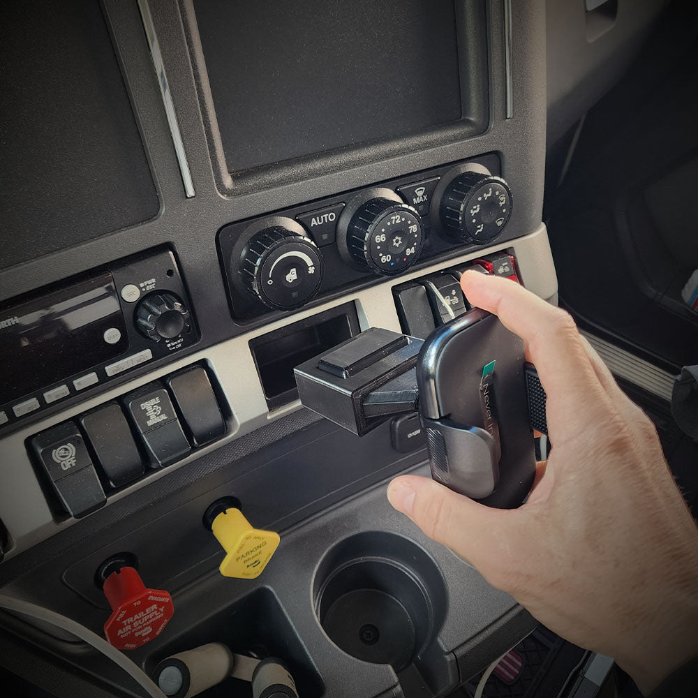 Kenworth T680 T880 Dashboard Phone Mount 2013 - 2025 | 