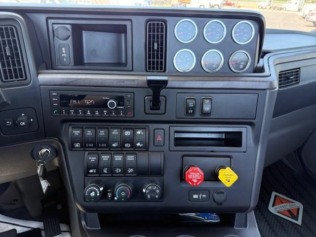 Smash Mount LT | 2017 - 2026 International LT Dashboard Phone Mount Kit | image 6