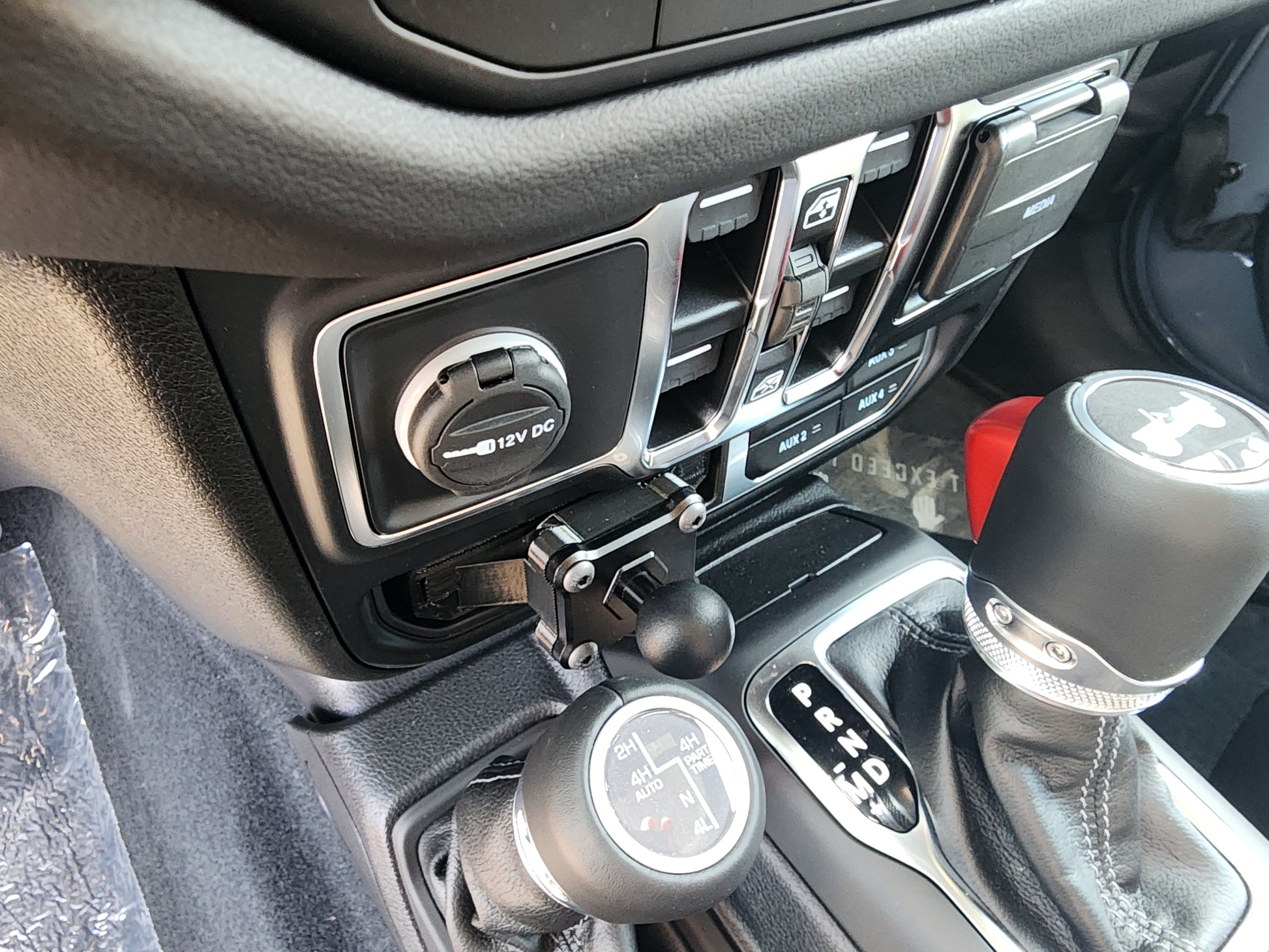 "Ducky Smash" Phone Mount for Jeep Wrangler/Gladiator 2018 - 2025 image 5