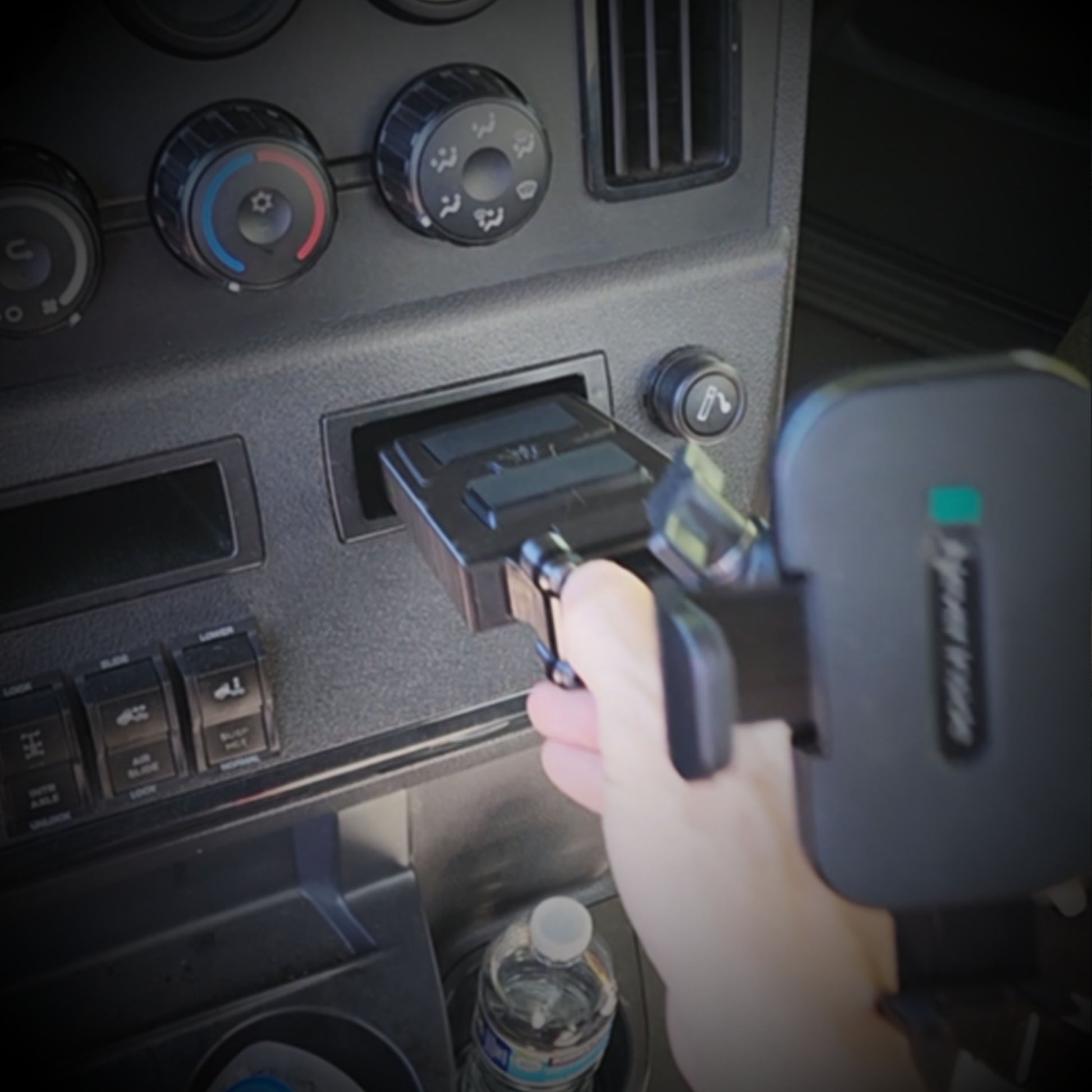 Trucker Phone Mount for Freightliner Cascadia and Kenworth T680 Trucks image 2