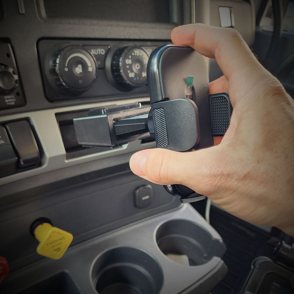 Kenworth T680 T880 Dashboard Phone Mount 2013 - 2025 | 